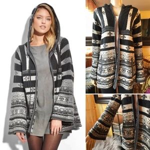 Joie Alayah Babushka Capelet Cashmere Sweater Coat